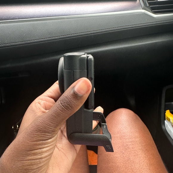 Canon PowerShoot v10 - Picture 4 of 5